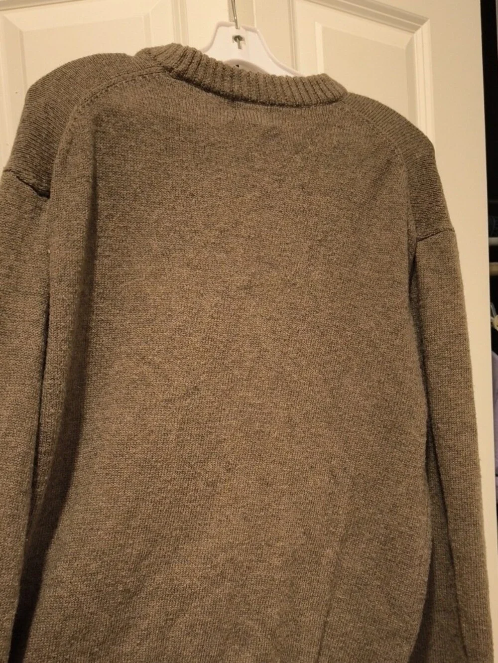 H&M Men's Olive Crewneck Sweater - Ribbed Knit